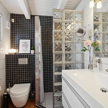 Ferienhaus Amazing In With Kitchen
